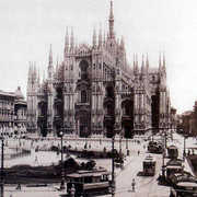 DUOMO OF MILAN - Attrazioni - Piazza Armando Diaz, Milano, Lombardia, 20122, IT