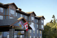 Four Points by Sheraton Victoria Gateway - Accomodations - 829 McCallum Road, Victoria, BC, Canada