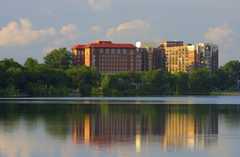 The Calhoun Beach Club - Ceremony - 2925 Dean Pkwy, Minneapolis, MN, 55416, US