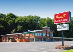 Econo Lodge Lakeside Marquette - Hotel - 2050 S Us 41, Marquette, MI, United States Econo Lodge Lakeside Marquette - Hotel - 2050 S Us 41, Marquette, MI, United States