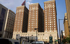 200842_s