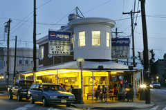 Pat's King of Steaks - Restaurant - 1237 E Passyunk Ave, Philadelphia, PA, 19147, US
