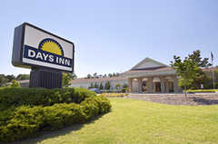 Days Inn of Southern Pines - Hotel - 805 SW Service Rd. , Southern Pines, NC Days Inn of Southern Pines - Hotel - 805 SW Service Rd. , Southern Pines, NC