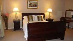 Pickmere Country Guest House - B&B's - Park Lane, Pickmere, Nr Knutsford, Cheshire, United Kingdom