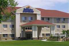 Holiday Inn Express Hotel & Suites - Hotel - 3019 Lakeshore Drive, St. Joseph, MI, United States
