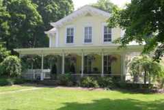 Candle Lite Inn & Guest House - Hotel - 3 South Ferry Road, Shelter Island, NY, United States
