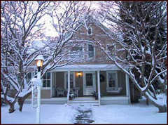 House on Chase Creek - Hotel - 3 Locust Avenue, Shelter Island Heights, NY, United States