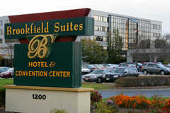Brookfield Suites Hotel and Convention Center  - Hotel - 1200 S Moorland Rd, Brookfield, WI, 53005