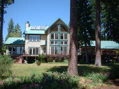 Lake Almanor Wedding In July in Lake Almanor, CA, USA Lake Almanor Wedding In July in Lake Almanor, CA, USA