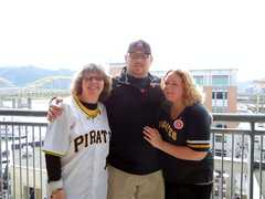 Pittsburgh Wedding In October in Beaver, PA, USA