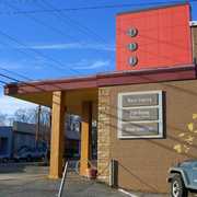 Watts Grocery - Restaurant - 1116 Broad Street, Durham, NC, United States