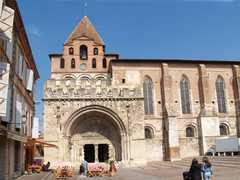 Abbaye de Moissac - Attraction - Place Durand de Bredon, Moissac, Midi-Pyrénées, FR