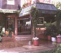 Hilgard House Hotel & Suites - Hotel - 927 Hilgard Ave, Los Angeles, CA, United States