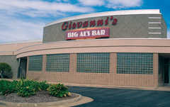 Giovanni's - Reception - 610 N Bell School Rd, Rockford, IL, 61107