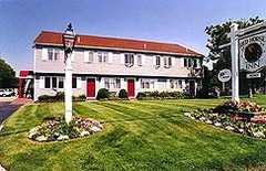 Red Horse Inn Motel - Hotel - 28 Falmouth Heights Rd, Falmouth, MA, 02540, United States
