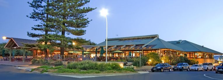 Beach Hotel Byron Bay - Restaurants - Jonson Street, Byron Bay, NSW, Australia