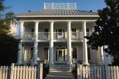 Inn By the Sea - Bridesmaid Brunch - 38 Seaside Ave, Santa Rosa Beach, FL, United States