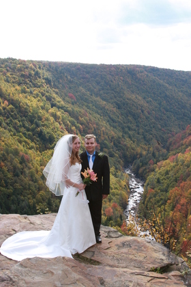 Tara And Jeremy S Wedding Real Weddings Wedding Mapper